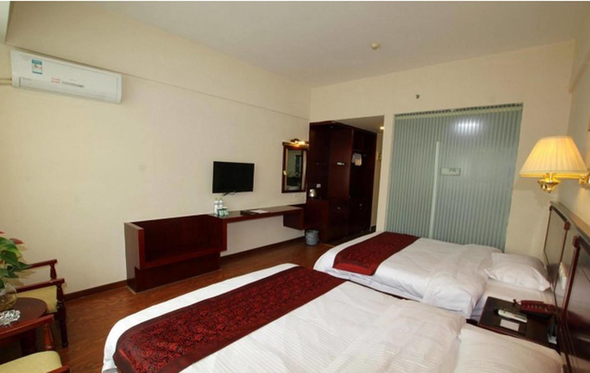Greentree Inn Guangxi Guilin Lingui Jinshan Square Jinshui Road Express Hotel Екстериор снимка