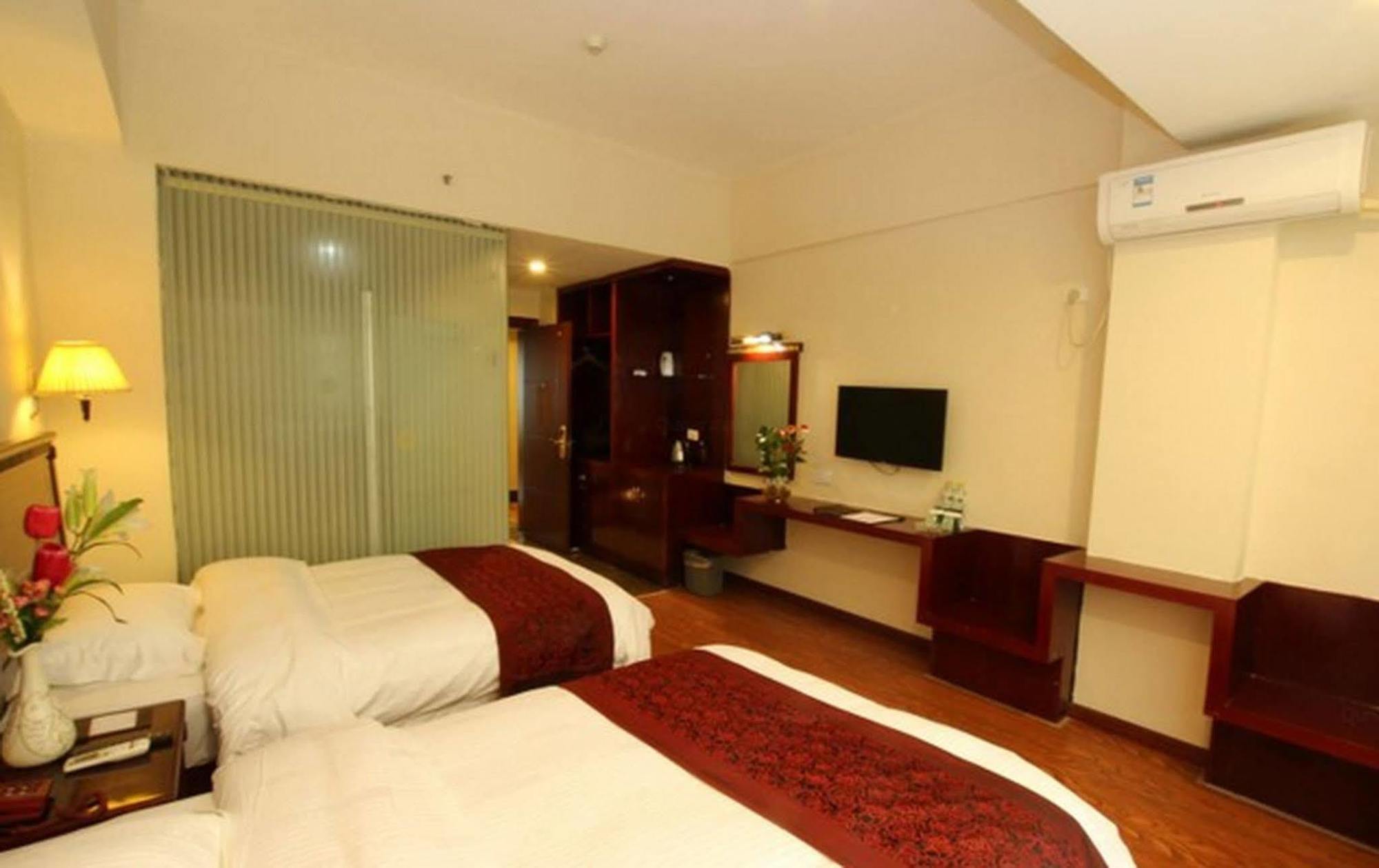 Greentree Inn Guangxi Guilin Lingui Jinshan Square Jinshui Road Express Hotel Екстериор снимка